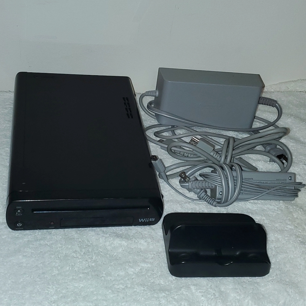 WiiU 32gb Console pieces Black Nintendo System